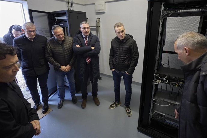 Visita al centro de telecomunicaciones de Nasertic en las Bardenas Reales.