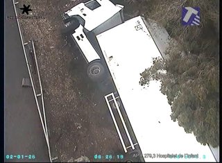 Un camión accidentado en la AP-7