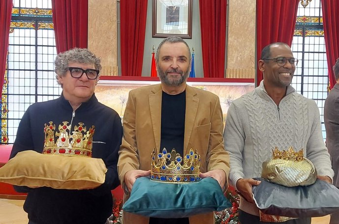 Nacho Vilar, Manuel Herrera, y Julio Cesar Serrano, los representantes de los Reyes Magos en Murcia