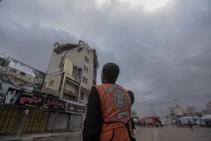Imagen de archivo del derrumbe de un edificio en Al Saraya (Gaza)