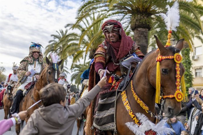 Archivo - Llegada del Heraldo Real a Huelva.