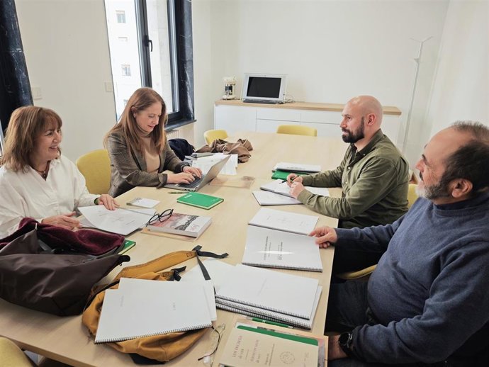 Jurado de la tercera edición del Premio de Literatura en Leonés 'Caitano Álvarez Bardón'.