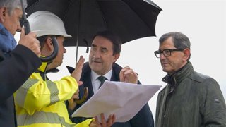 El consejero de Medio Ambiente, Vivienda y Ordenación del Territorio, Juan Carlos Suárez-Quiñones, ha visitado el Parque Tecnológico de León.