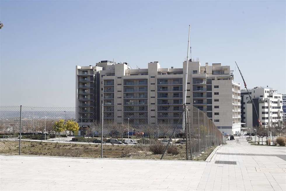 Archivo - Imagen de recurso de viviendas en construcción.