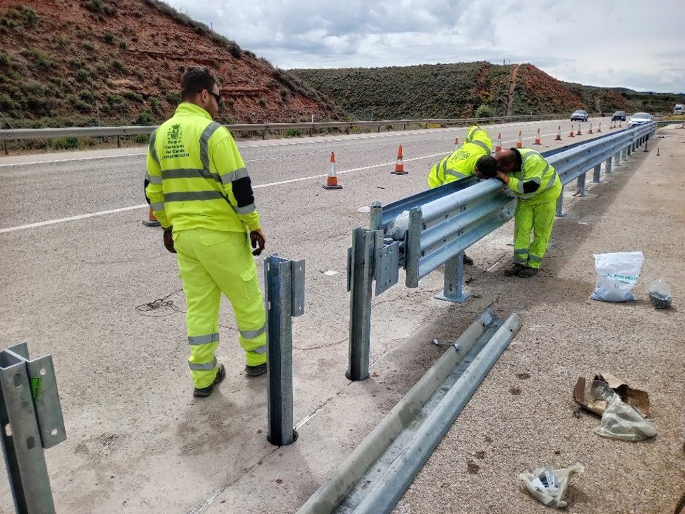 Archivo - El Gobierno autoriza licitar por 23,4 millones un contrato para conservar 168 kilómetros de carreteras en Teruel