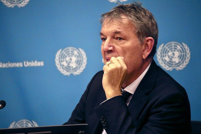 Archivo - September 26, 2025, New York City, New York: (NEW) Hybrid Press Briefing On Humanitarian Aid To Gaza. September 25, 2025, New York, USA: Philippe Lazzarini, Commissioner-General, UNRWA participates in Hybrid Press Briefing on Humanitarian Aid to