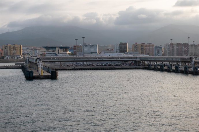 Archivo - Vista del puerto de Algeciras en una imagen de archivo. 