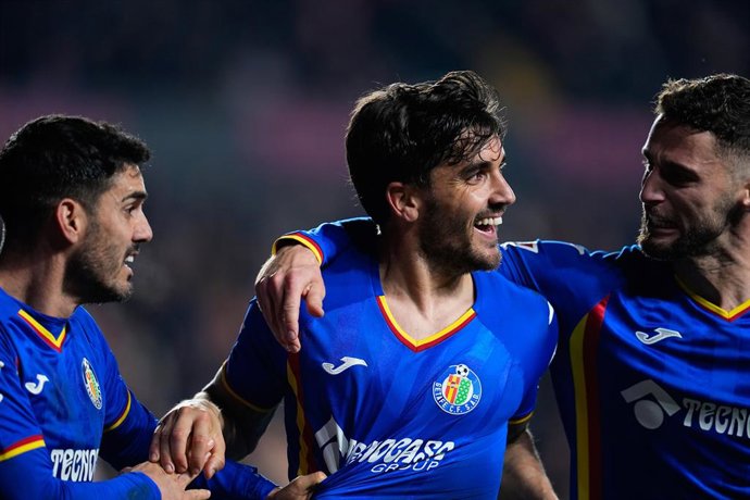 Mauro Arambarri, do Getafe CF, comemora um gol durante a partida de futebol da Liga Espanhola, LaLiga EA Sports, disputada entre Rayo Vallecano e Getafe CF no Estadio de Vallecas em 2 de janeiro de 2026, em Madri, Espanha.