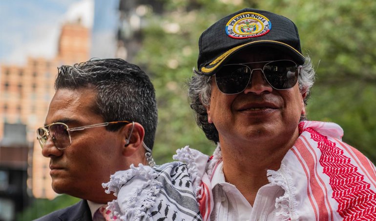 Política