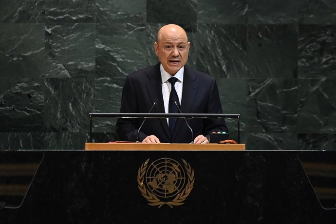 Archivo - UNITED NATIONS, Sept. 25, 2025  Chief of Yemen's Presidential Leadership Council Rashad al-Alimi delivers a speech during the General Debate of the 80th session of the United Nations General Assembly (UNGA) at the UN headquarters in New York, on