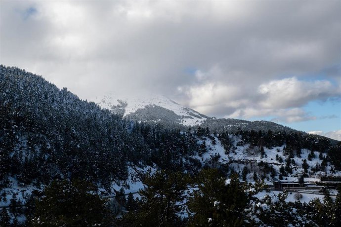 Puerto de montaña La Collada de Toses durante el temporal de nieve en Girona, a 28 de diciembre de 2025, en Girona, Catalunya (España).