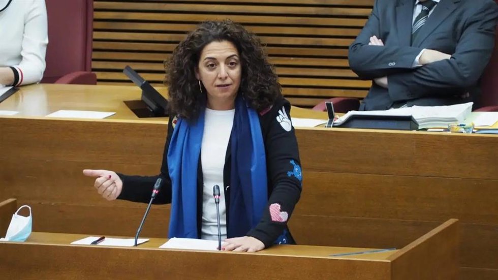 Archivo - La diputada del PSPV-PSOE en Les Corts, Ana Besalduch.