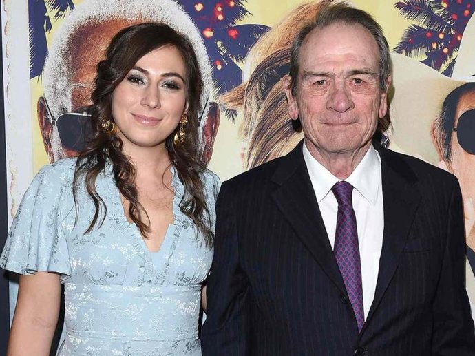 Tommy Lee Jones y su familia rompen su silencio tras la trágica muerte de su hija Victoria a los 34 años