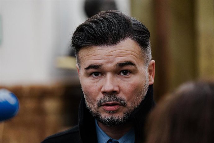 El portavoz de ERC en el Congreso, Gabriel Rufián, durante una sesión plenaria, en el Congreso de los Diputados, a 9 de diciembre de 2025, en Madrid (España). 