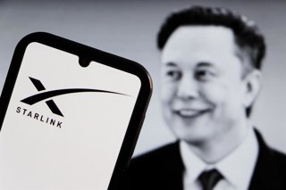 Archivo - Arxivo - Logo de Starlink en un telèfon intel·ligent