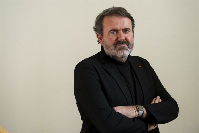 El secretario de Estado de Juventud e Infancia, Rubén Pérez, posa para Europa Press, a 18 de diciembre de 2025, en Madrid (España).