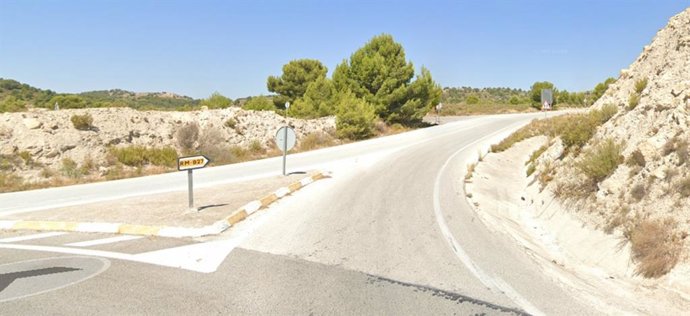 Imagen de la RM-B27 en el término municipal de Mula.