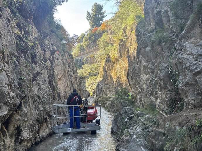 Obras en Los Cañones en Jaén