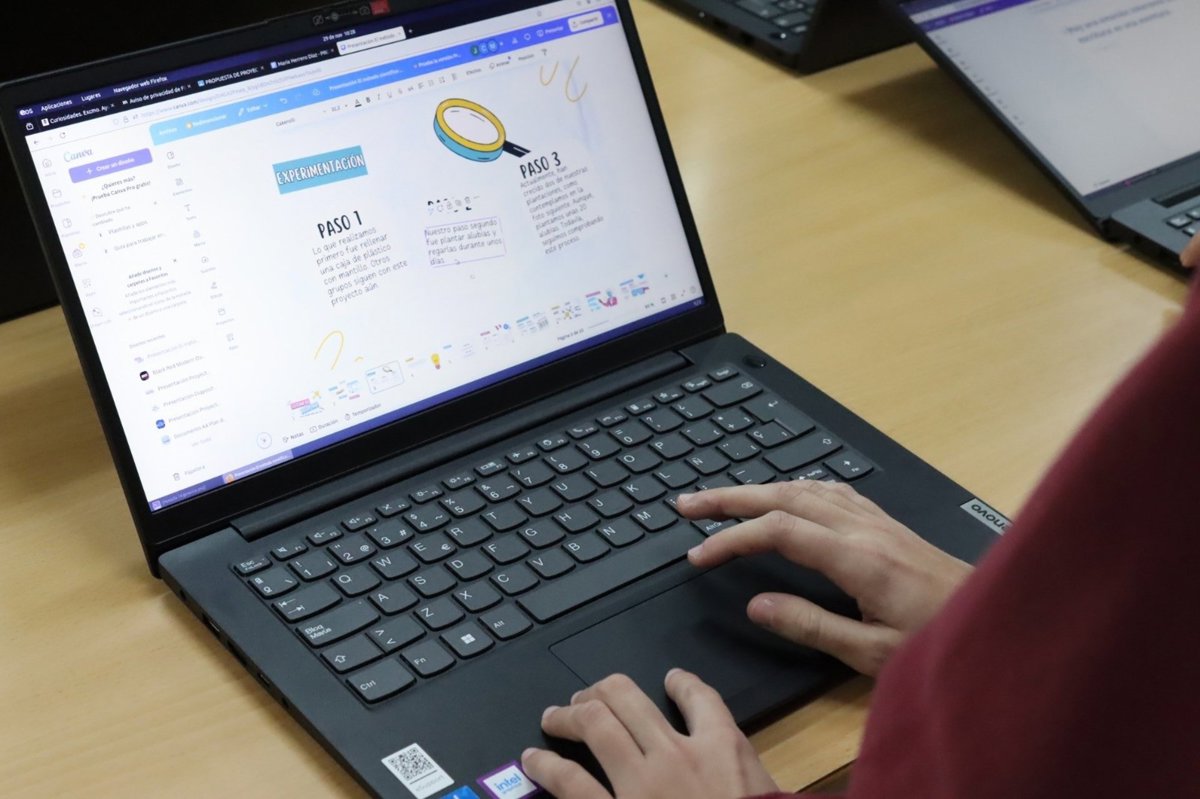 La Junta de Andalucía invierte más de 1,6 millones en equipamiento y tecnología en centros educativos cordobeses en 2025