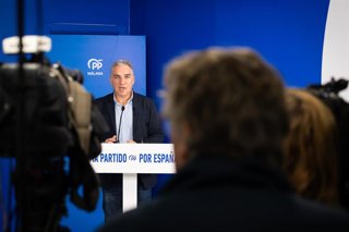 El vicesecretario de Coordinación Autonómica y Local y Análisis Electoral del PP, Elías Bendodo, en una comparecencia en Marbella.