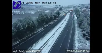 Cortada la A-2 en Cervera (Lleida) tras un accidente en medio del episodio de nieve