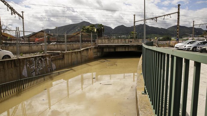 Archivo - Imágenes del desbordamiento del Río Guadalhorce a su paso la localidad de Cártama, a 18 de marzo de 2025 en Málaga (Andalucía, España). El río Guadalhorce se ha desbordado a su paso por la localidad malagueña de Cártama.