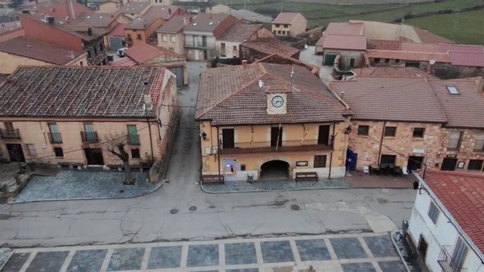 Archivo - Cantalojas, pueblo guadalajareño