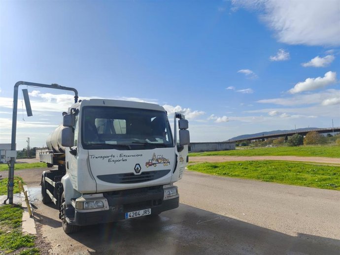 El Govern impulsa ayudas por valor de más de 528.000 euros para el transporte de agua en camiones cisterna durante 2025.