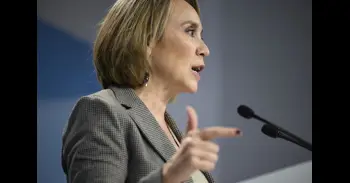 Cuca Gamarra admite que hay "dudas" sobre si la operación de EEUU en Venezuela "vulnera" el derecho internacional