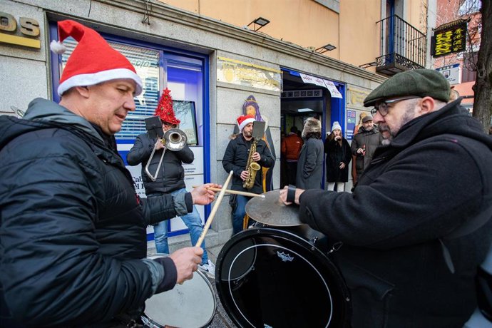 Agraciados con el Quinto Premio del Sorteo Extraordinario de la Lotería de Navidad 2025 .