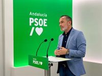 PSOE de Sevilla critica que Juanma Moreno encarne al Rey Baltasar ante "el deterioro de los servicios públicos"