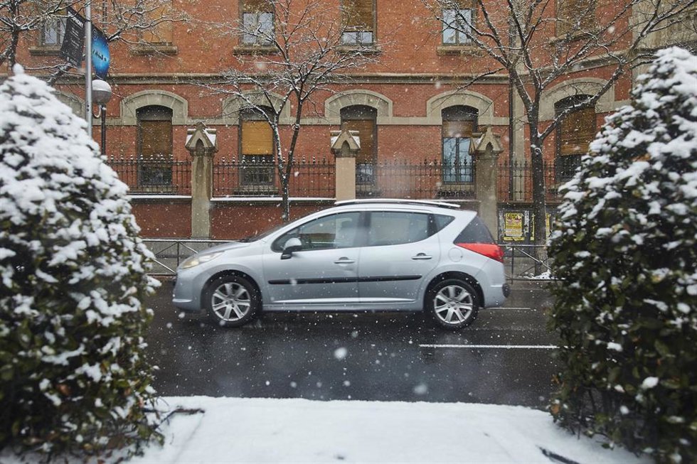 Archivo - Segundo día de nieve en la capital tras el paso de la borrasca Filomena, en Madrid (España), a 8 de enero de 2021.
