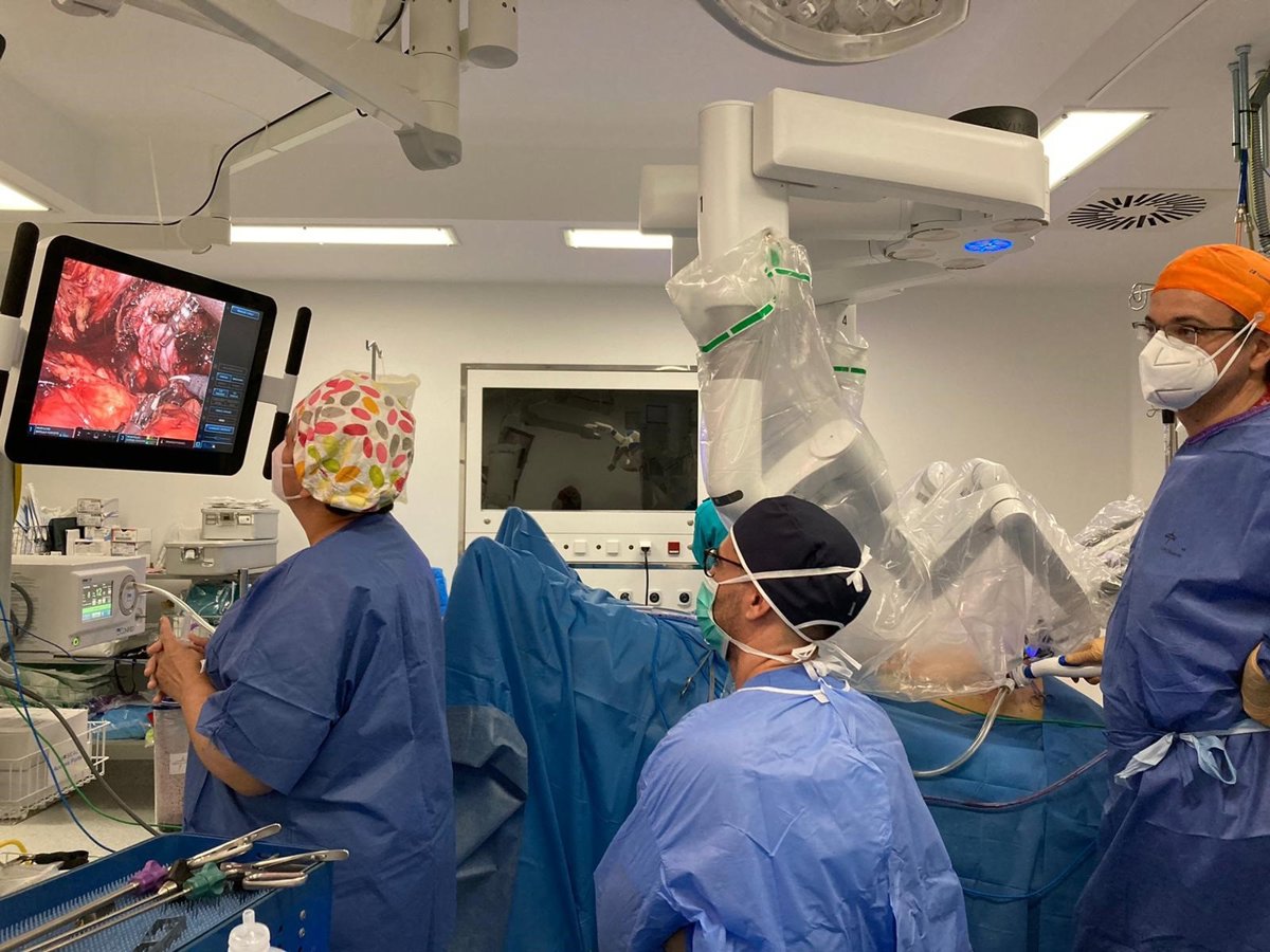 La cirugía robótica se consolida en la Región de Murcia con más de 5.000 intervenciones