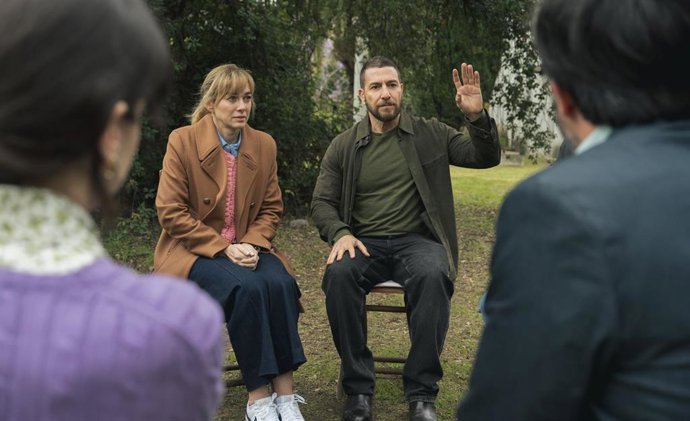 'Machos Alfa' Explora La Diversidad Familiar Más Allá Del Modelo Tradicional: "El Concepto Padre-Madre Se Ha Diluido"