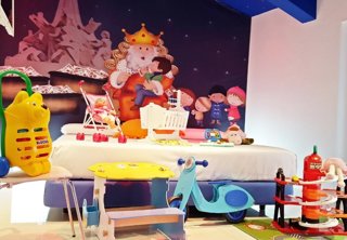 Archivo - El Hotel del Juguete de Ibi (Alicante) ofrece habitaciones dedicadas a los Reyes Magos