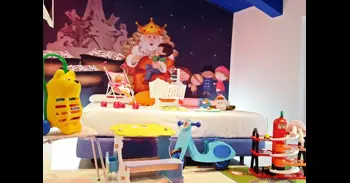 Dormir en la alcoba de Sus Majestades: así es el hotel de los Reyes Magos en Ibi, el epicentro de la ilusión