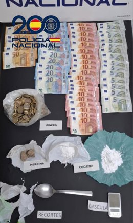 Droga y dinero incautado en el desmantelamiento de dos puntos de venta de droga en El Puerto de Santa María