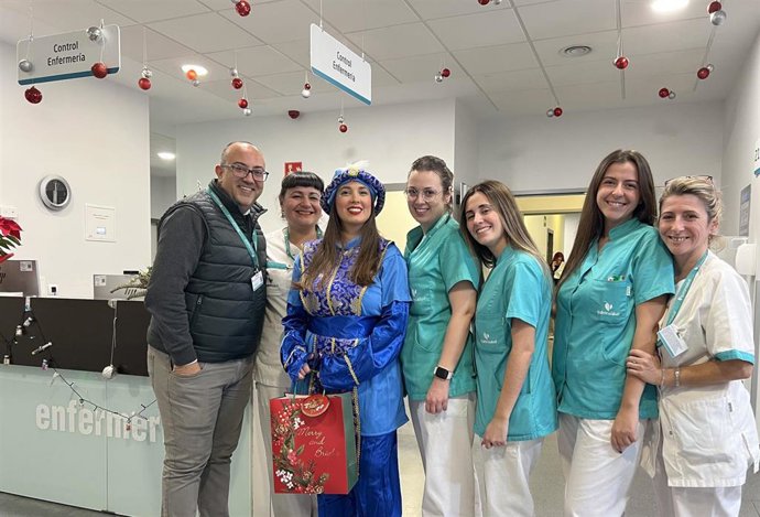 Visita del paje real al Hospital Quirónsalud Huelva.