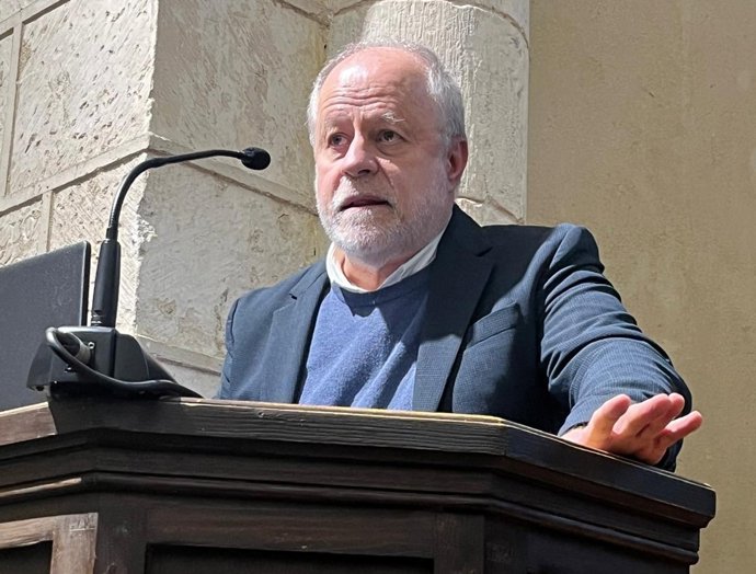 Un estudio sobre la Corte en la ciudad, primer Premio de Investigación Provincia de Valladolid 2025 .