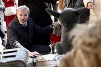 Azcón ve "históricos" los datos del desempleo en Aragón: "De los mejores regalos que podemos recibir en Reyes"