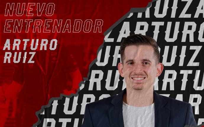 El nuevo entrandor del Covirán Granada, Arturo Ruiz.