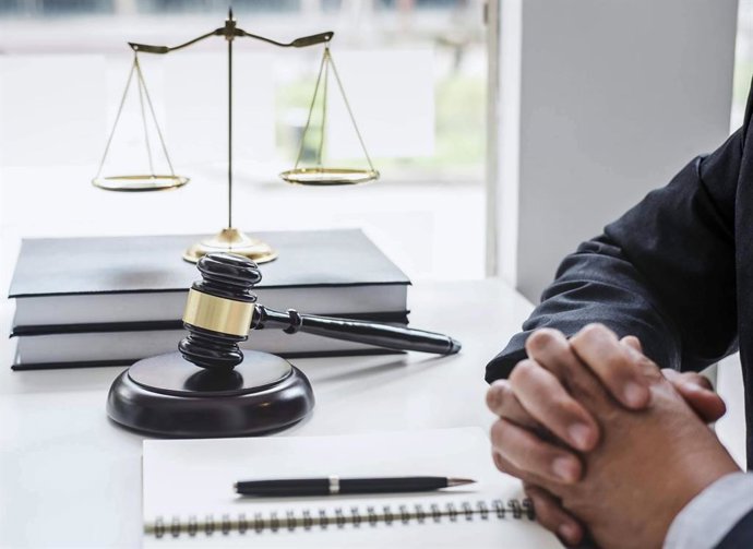 Decreto de Emergencia Económica 2025; análisis tributario por Jhon Jairo Bustos