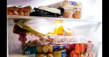 Muchas personas lo hacen mal y no lo saben: qué alimentos nunca deberías congelar y cuáles sí