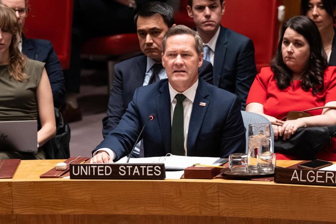 Archivo - 20 de novembro de 2025, Nova York, Nova York, EUA: O embaixador Michael Waltz, dos Estados Unidos, fala durante a reunião do Conselho de Segurança sobre a manutenção da paz e da segurança da Ucrânia na sede da ONU em Nova York, NY, em 20 de nove