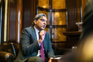 Archivo - El responsable global de macroeconomía y asignación estratégica de activos en Fidelity International, Salman Ahmed.