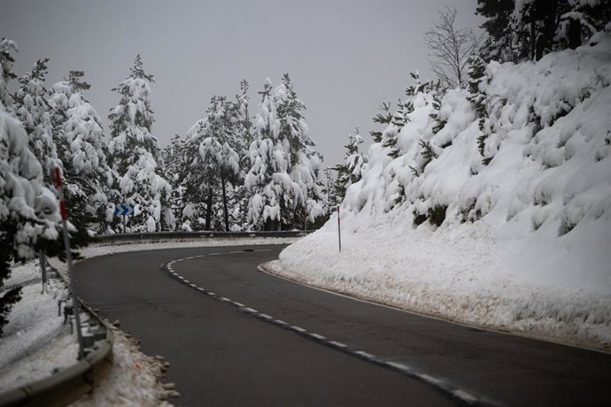 Port de muntanya La Collada de Toses durant el temporal de neu a Girona, a 28 de desembre de 2025, a Girona, Catalunya (Espanya)