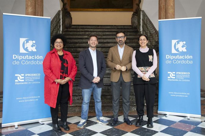 La Diputación de Córdoba colaborará con la Asociación Empresarial de Turismo de la Provincia de Córdoba (Emcotur).