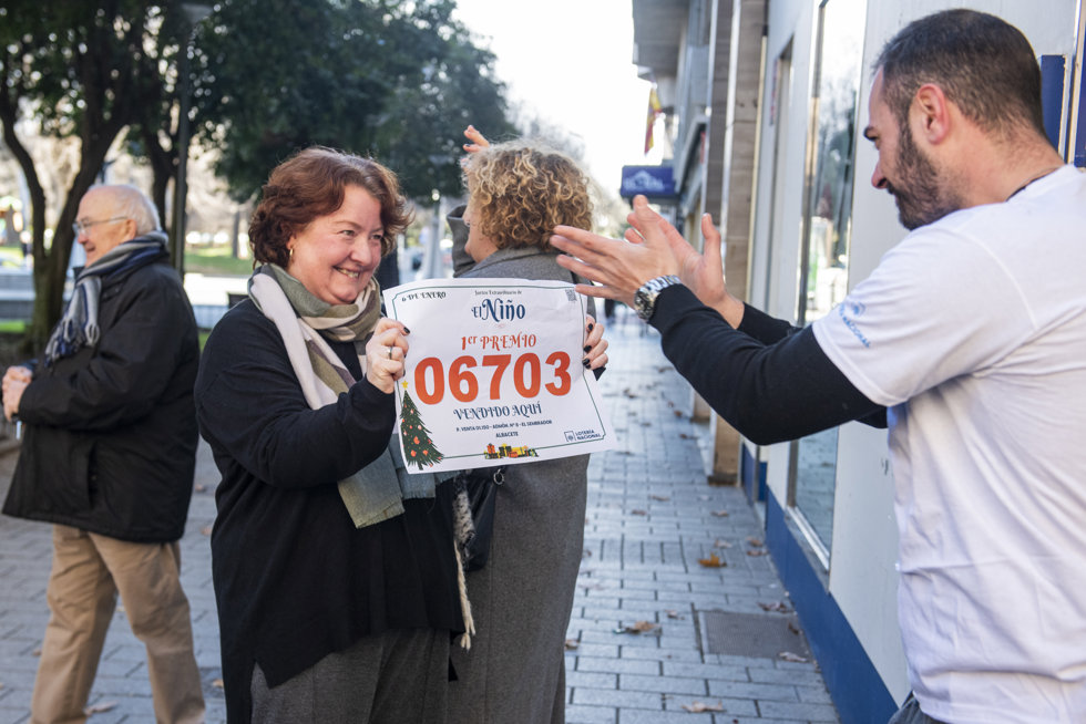 Trabajadores de la administración de Albacete que ha repartido el Gordo de 'El Niño'