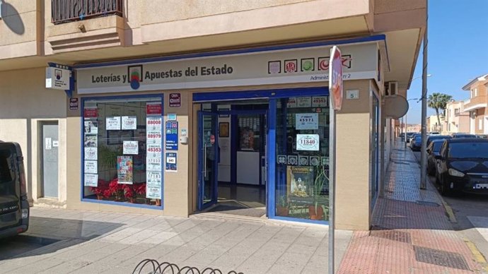 'El Trébol Dorado', Administración De Lotería Número 2 De Las Cabañuelas, En Vícar (Almería).