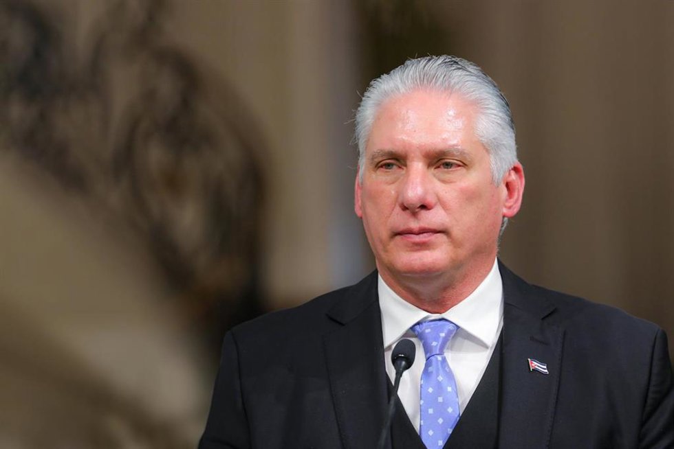 Archivo - El presidente de Cuba, Miguel Diaz-Canel, durante un viaje oficial a Irán en diciembre de 2023 (archivo)
